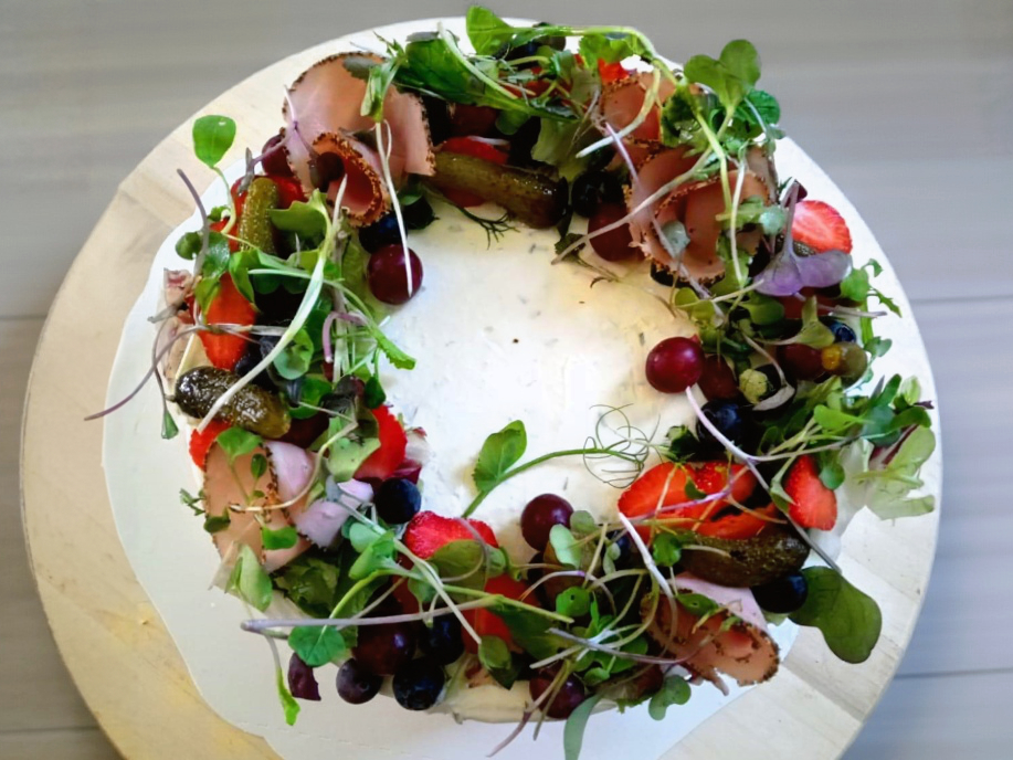 Kinkkuvoileipäkakku